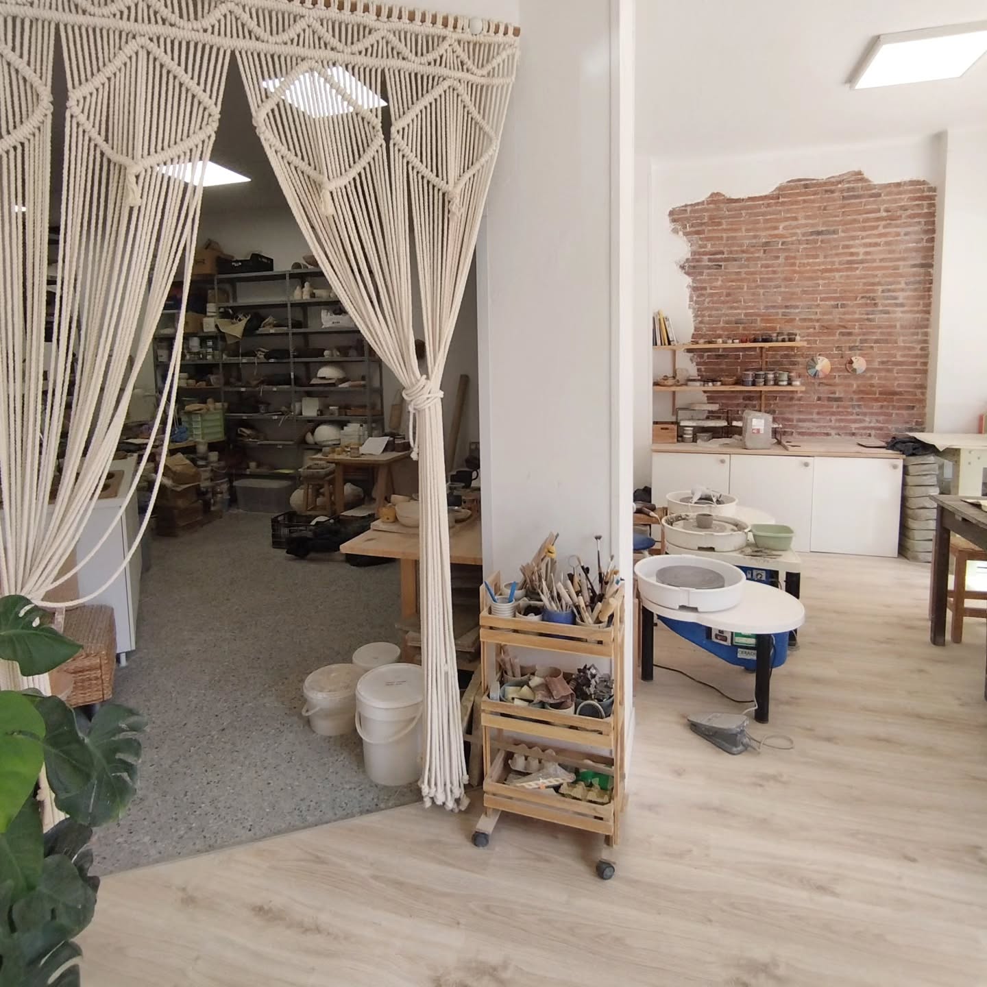 Vista general del taller de cerámica Cou en Barcelona